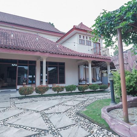Marry Ind Gunung Kawi Guest House Malang Bumirejo Exterior foto